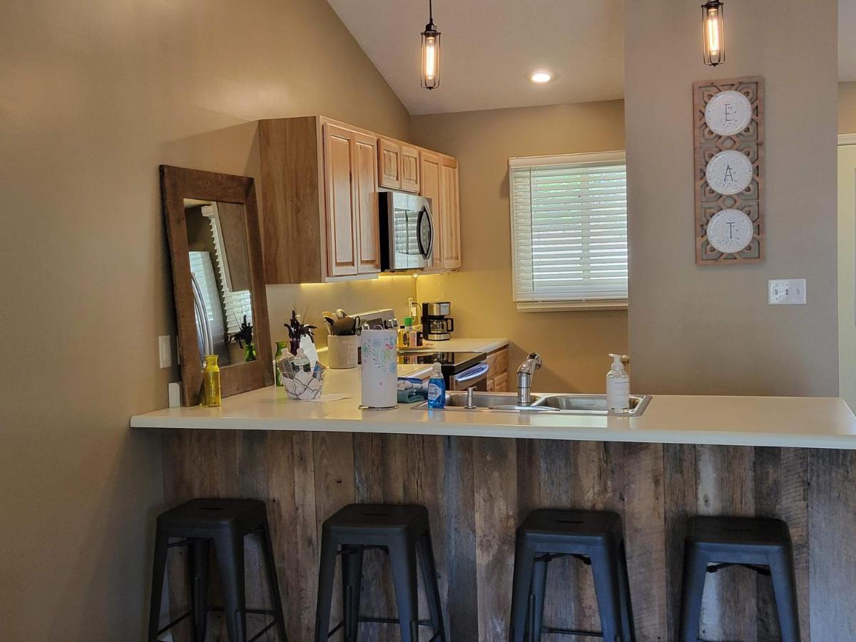 Preston Hollow Bloomington Ngoại thất bức ảnh